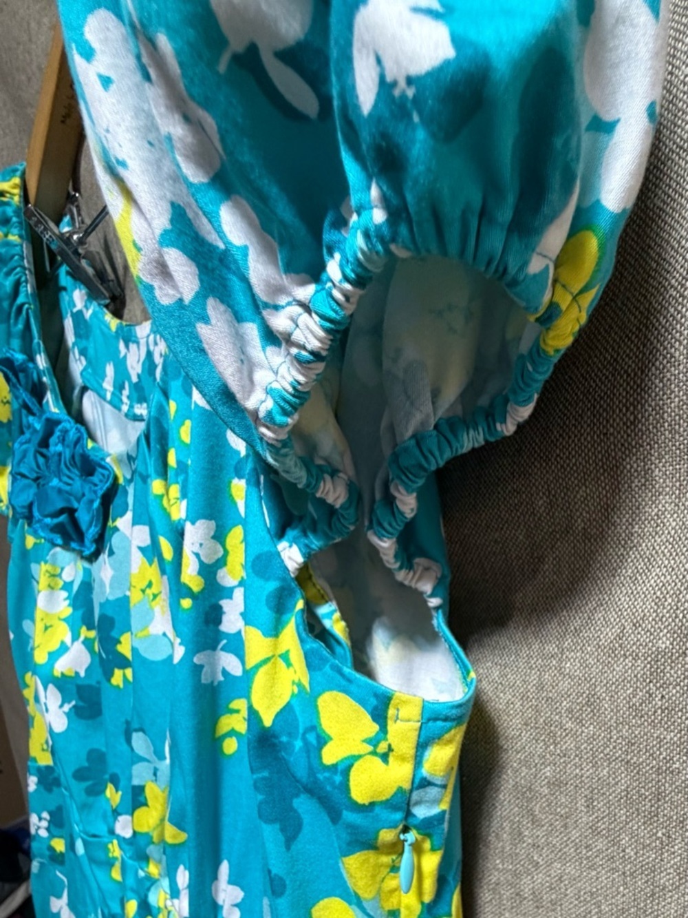 eshakti Teal Floral Puff Sleeve Dress w/Pockets & Fabric Flowers at Neckline 1X - Picture 10 of 12